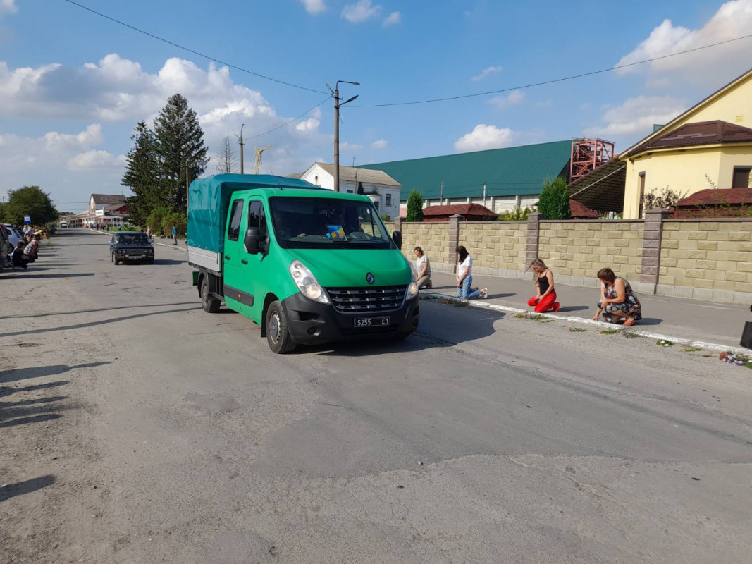 Отримав важке поранення на Донеччині: у Луцький район «на щиті» востаннє повернувся Герой Михайло Заєць. Фото