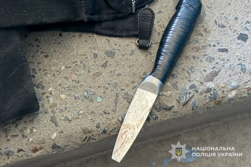 У Тернополі 15-річна дівчина напала з ножем на однокласницю