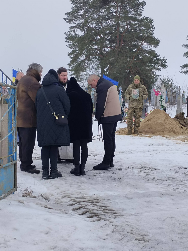 На Волині в останню дорогу провели полеглого воїна Руслана Гурича