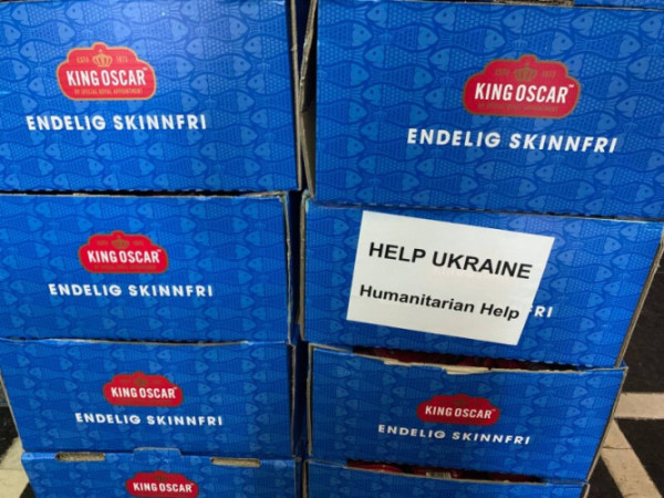 Скандинавець проїхав 2000 кілометрів аби доставити гуманітарну допомогу до Луцька