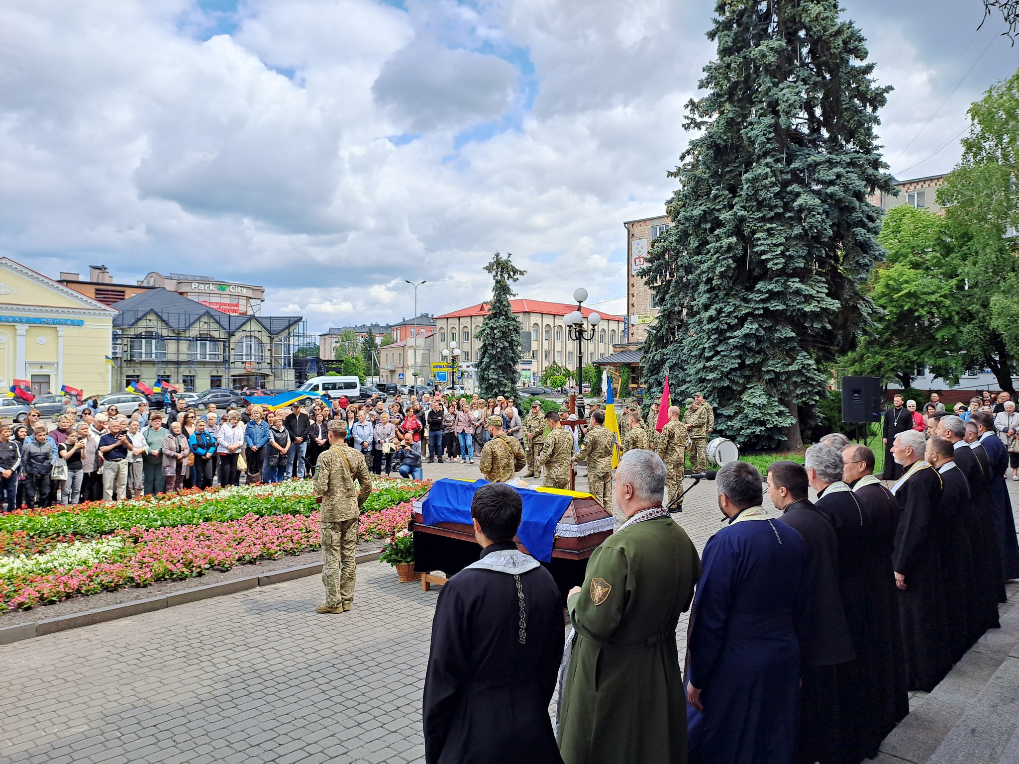 Навіки 35: на Волині попрощались з Героєм Максимом Косюком
