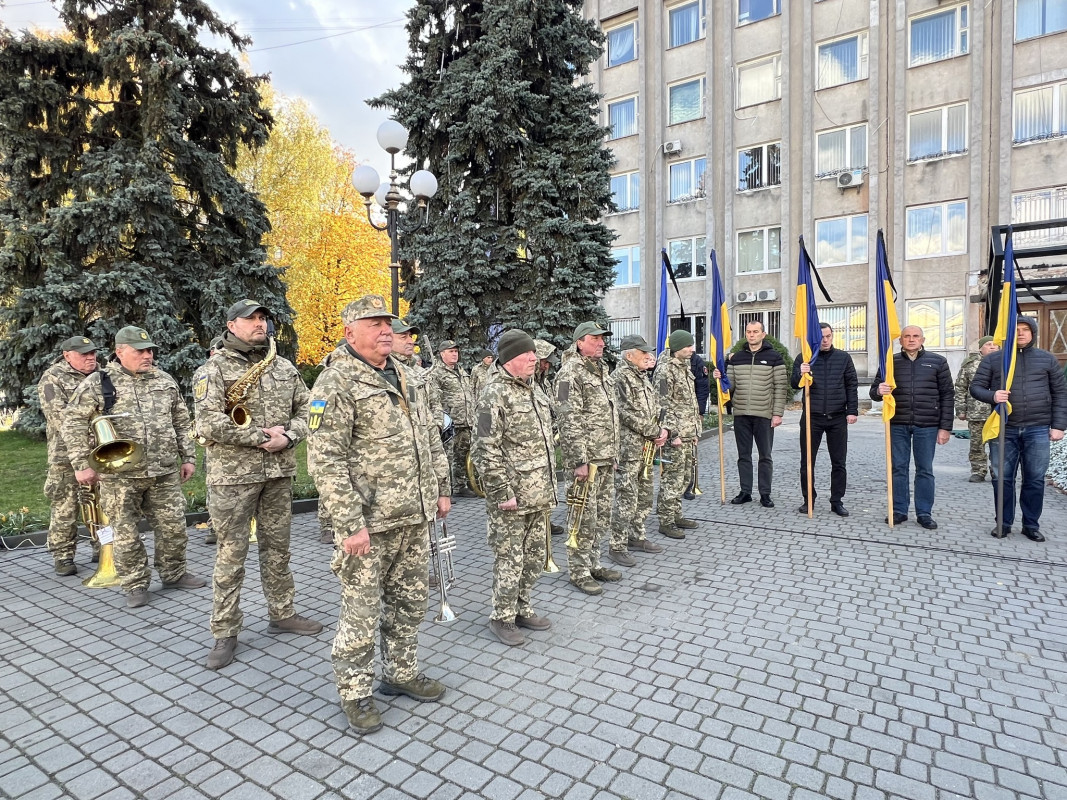 Понад рік вважався зниклим безвісти: на Волині попрощались з Героєм Романом Яковлевим