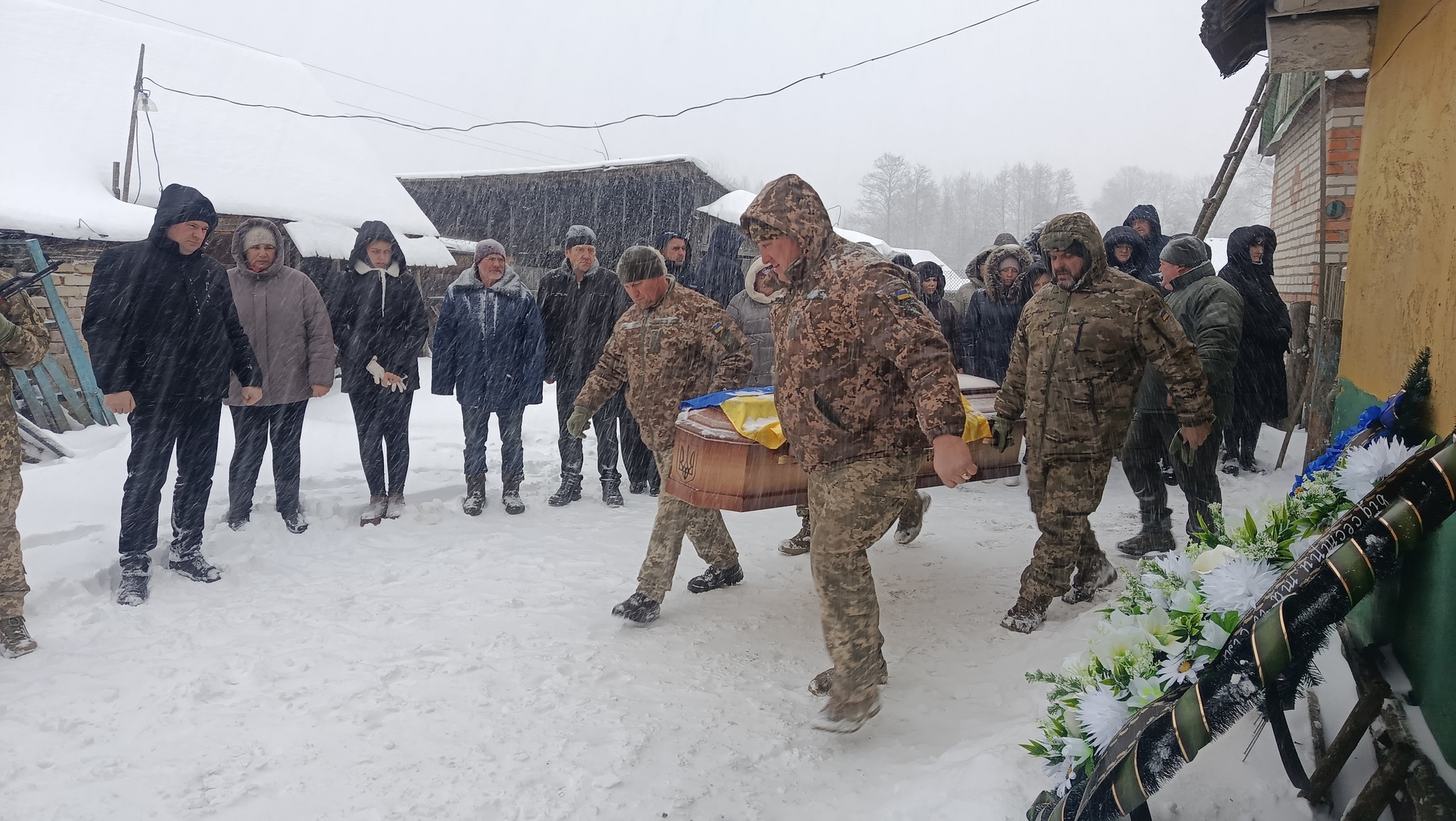 На Волині попрощалися з Героєм Андрієм Петренком