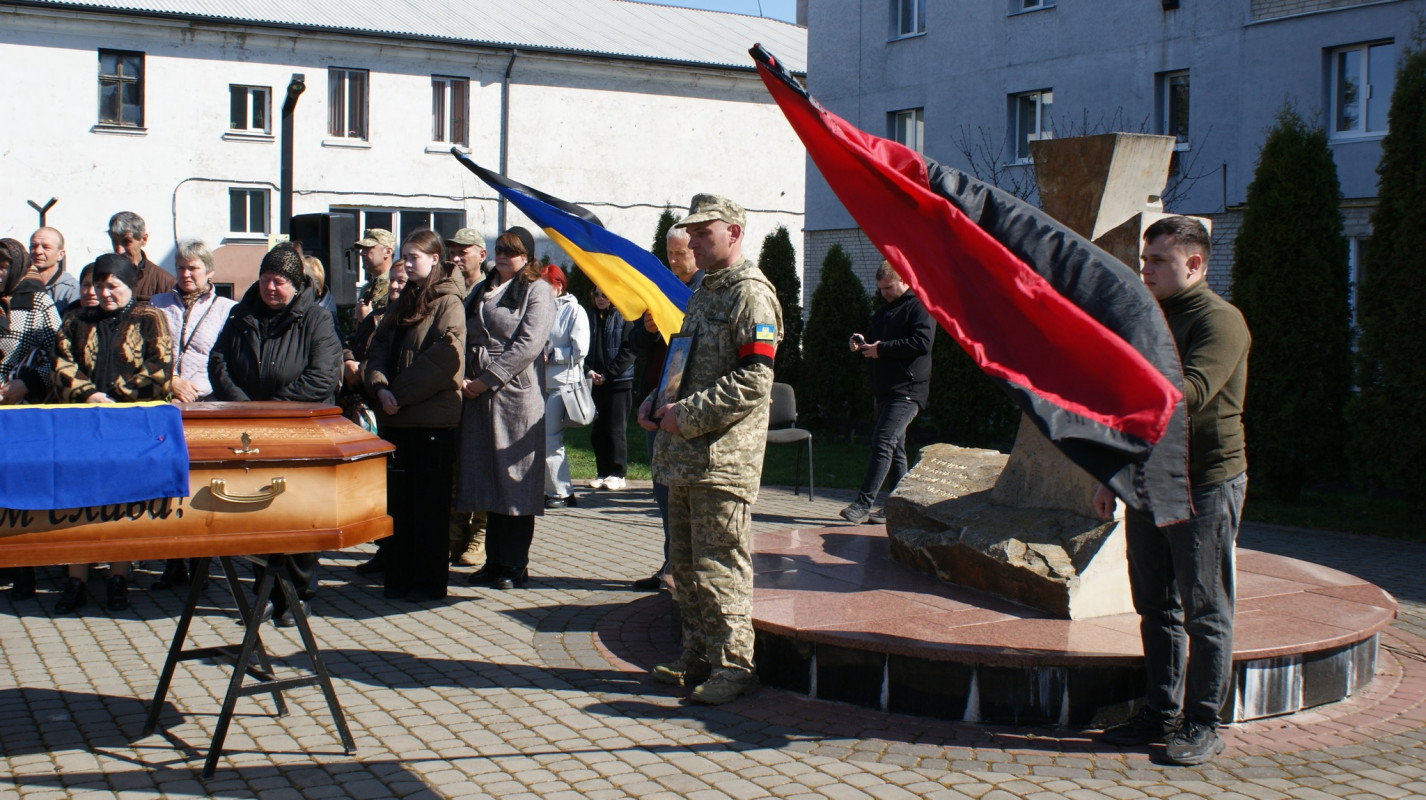 Понад рік невідомості: «на щиті» востаннє додому повернувся Герой з Волині Анатолій Рудика