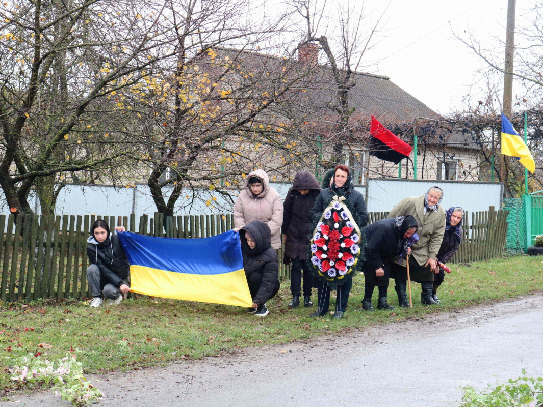 Довгий час вважався зниклим безвісти: на Волині попрощалися з Героєм Валентином Боском