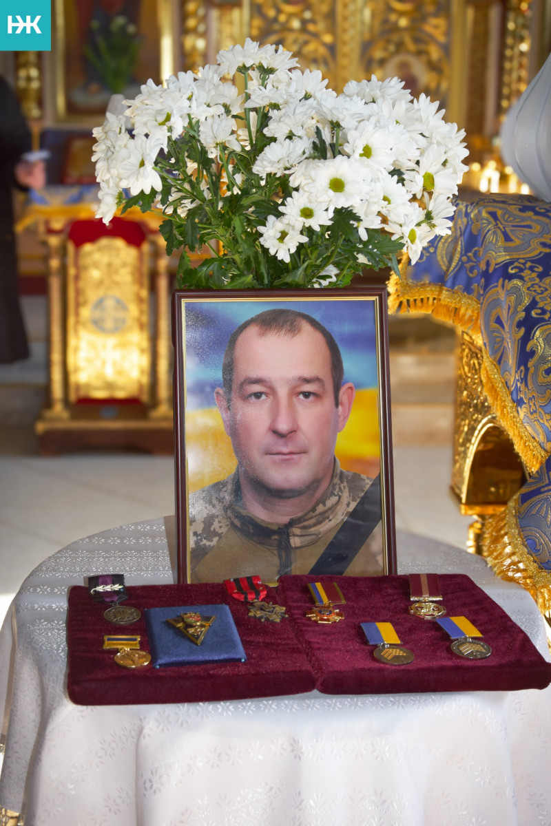 Осиротіли донечка і син: на Волині попрощалися із 43-річним Героєм Віктором Веремійчиком