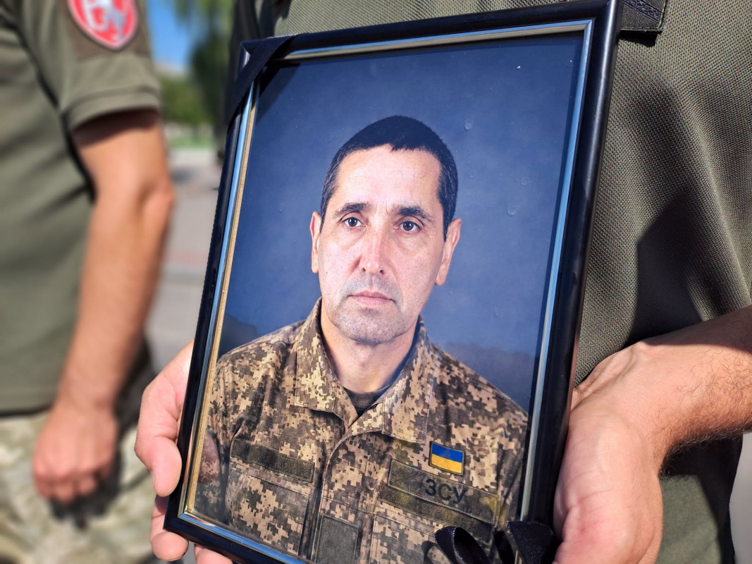 Звістку про загибель Героя рідні отримали у день його народження: на Волині попрощалися із воїном Олександром Резванюком