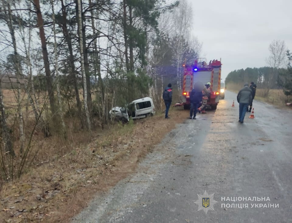 Смертельна ДТП на Волині: водій загинув, 16-річний пасажир - у лікарні