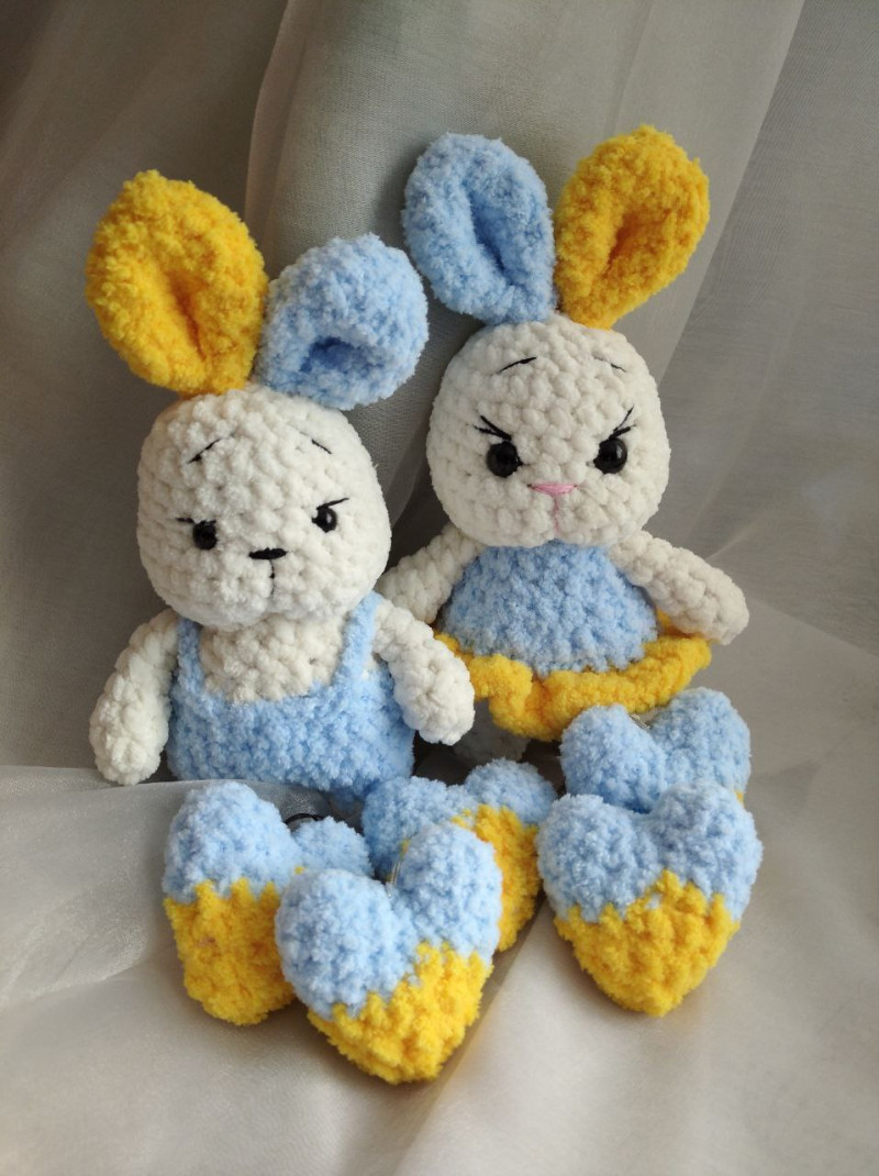 «Гачок завжди зі мною»: історія майстрині-переселенки з Луганщини, яка перевезла своє натхнення на Волинь