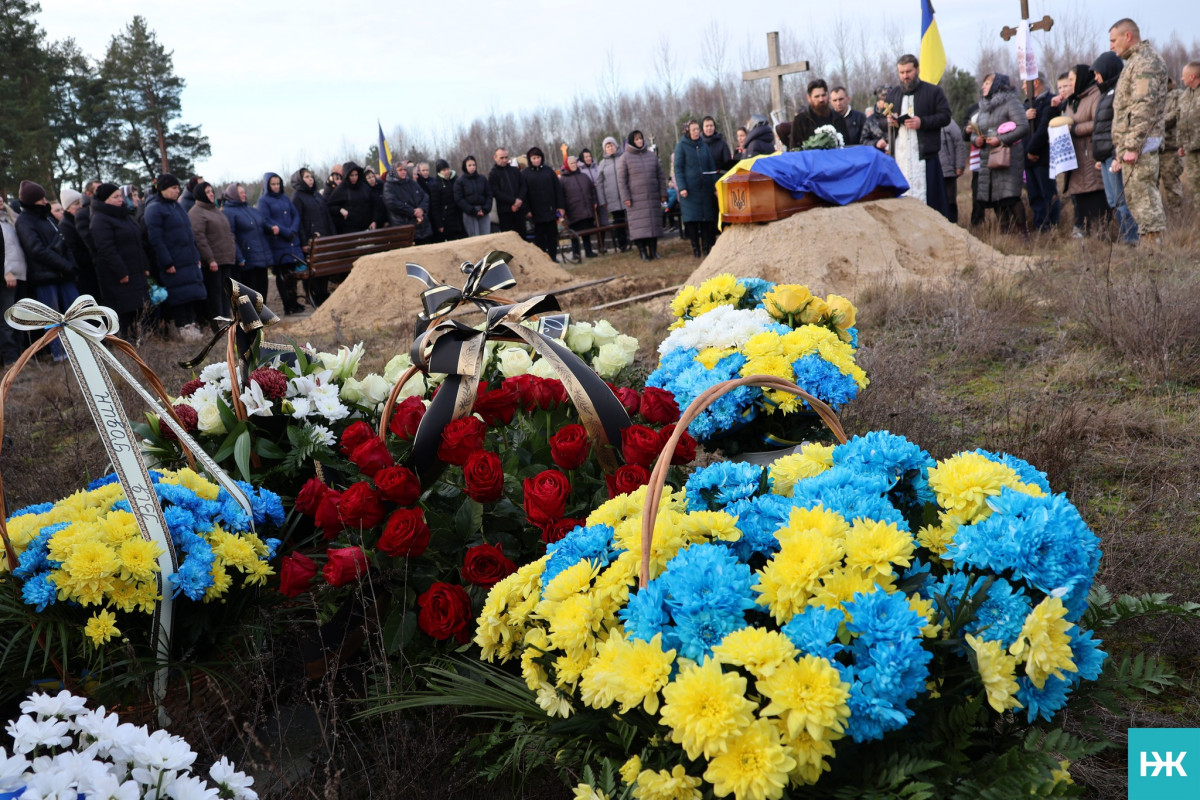 Рік надії й очікування: на Волині попрощалися з Героєм Віктором Фесиком