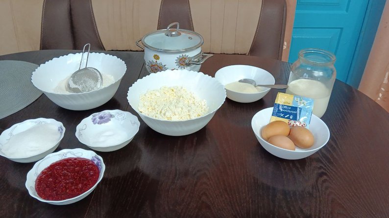 Смак із бабусиної кухні: волинянка розповіла, як готувати справжні манники