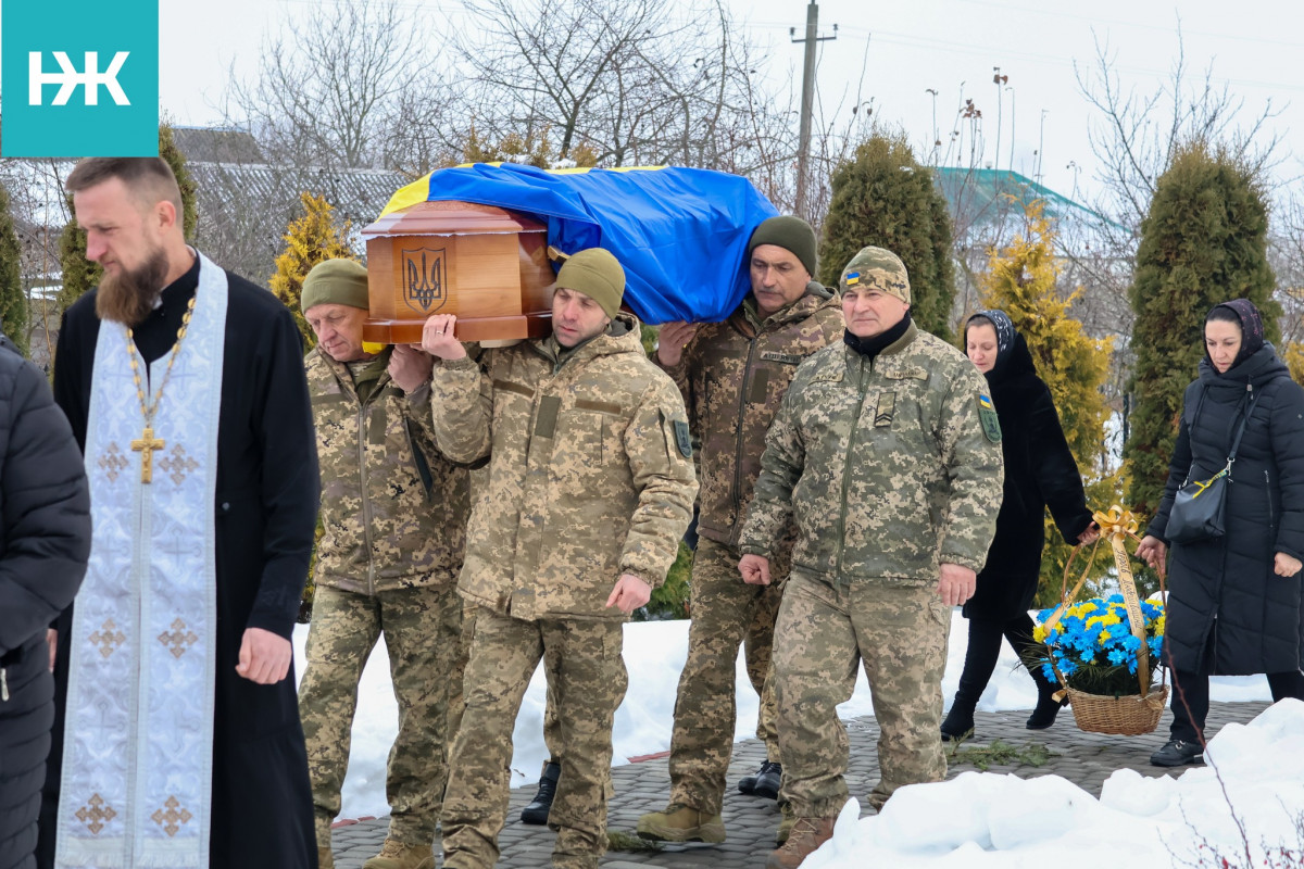 Навіки 30-річний: на Волині попрощалися з Героєм Іваном Петриком