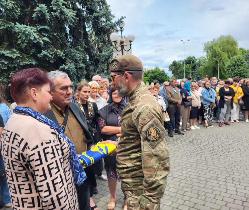 «Вірили до останнього»: на Волині попрощалися з Романом Набієвим, який рік вважався зниклим безвісти