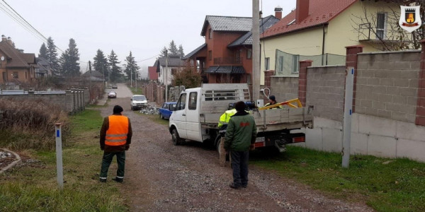 Муніципали демонтували обмежувачі руху у селах поблизу Луцька