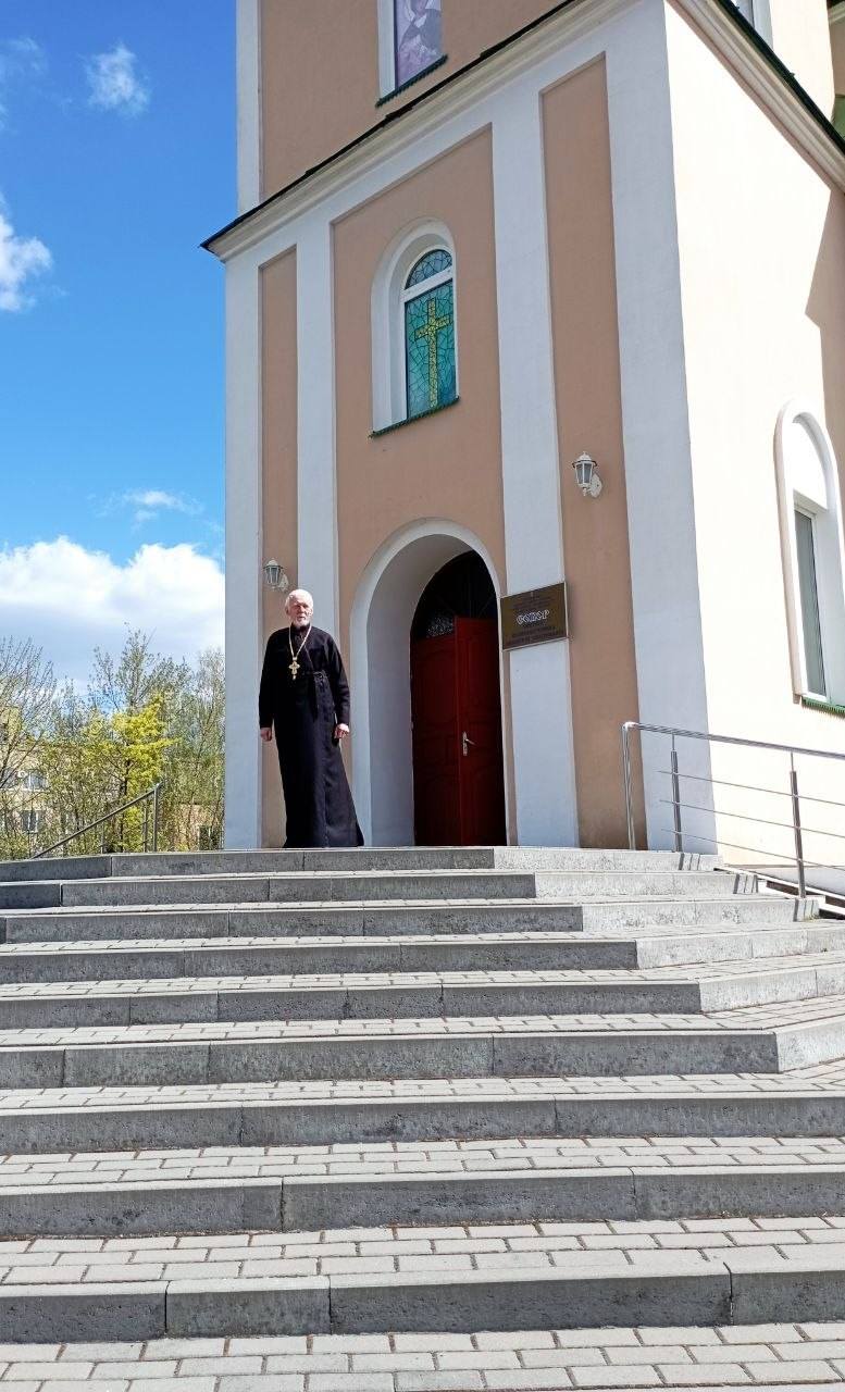 Від інспектора райвно до настоятеля собору: історія священника з Волині, який протягом 30 років не зрадив покликання