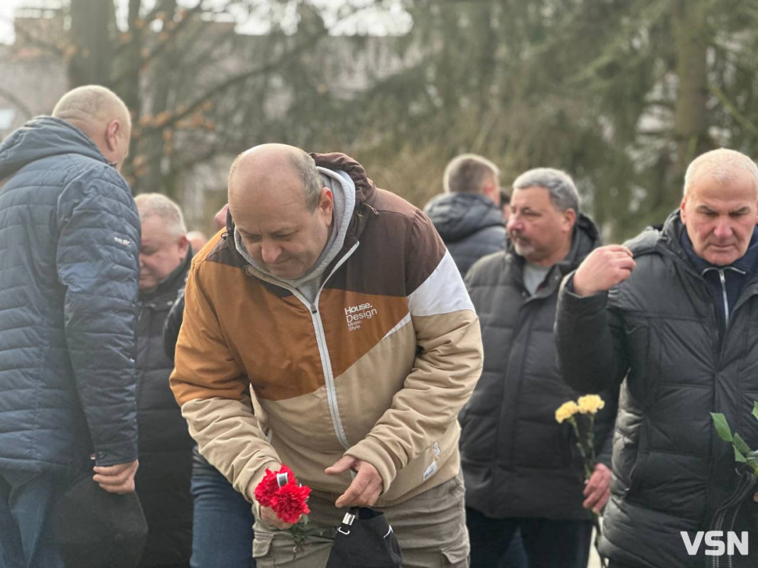 Не маємо права забути: у Луцьку вшанували пам'ять воїнів-афганців. Фото