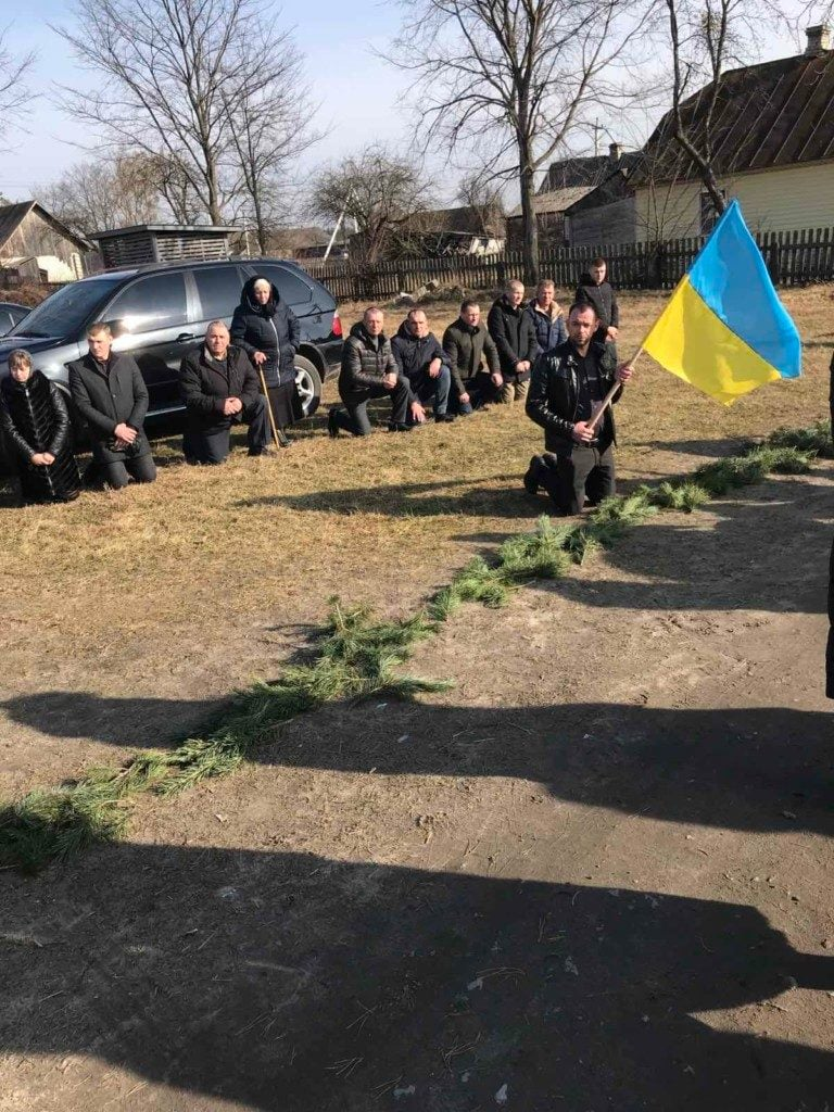 Маленький син ростиме без батька: на Волині попрощалися із Героєм Олександром Парфелюком