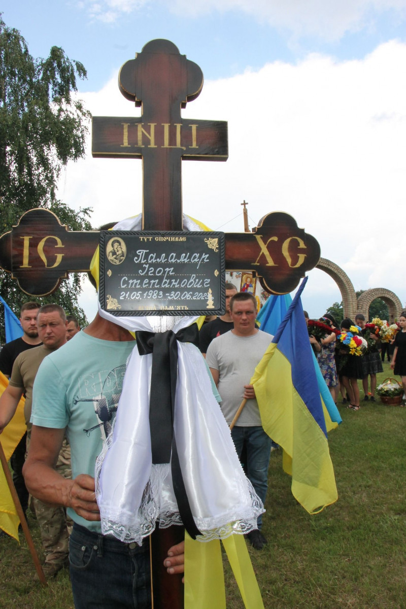 На Волині поховали Героя Ігоря Паламаря, який підірвався на ворожій міні