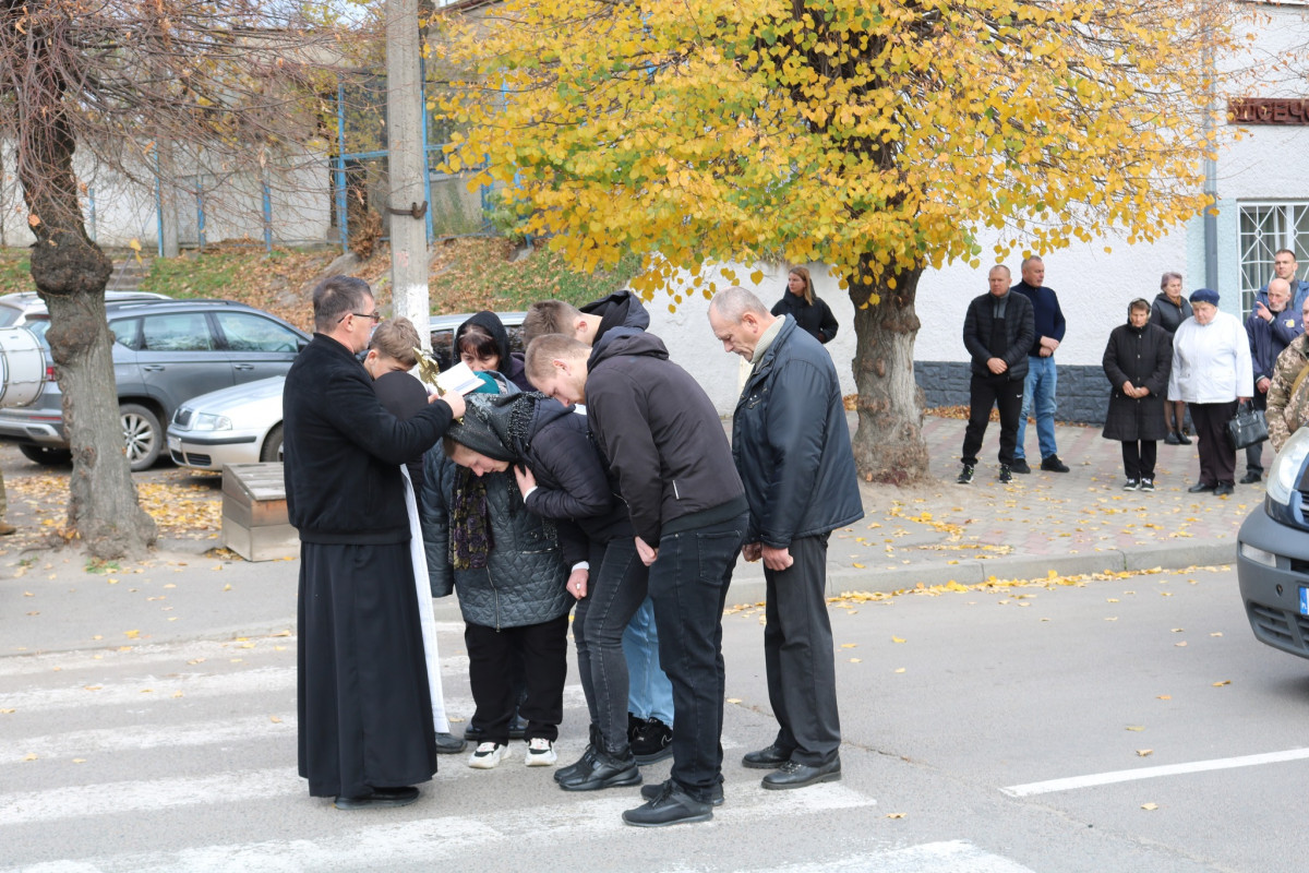 Більше двох років вважався зниклим безвісти: на Волині попрощались з Героєм Сергієм Матвіюком