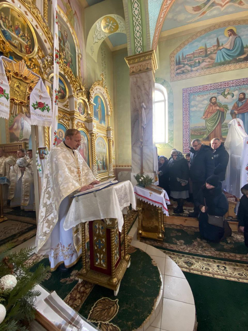 Перший український священник у місті: на Волині поховали протоієрея храму ПЦУ