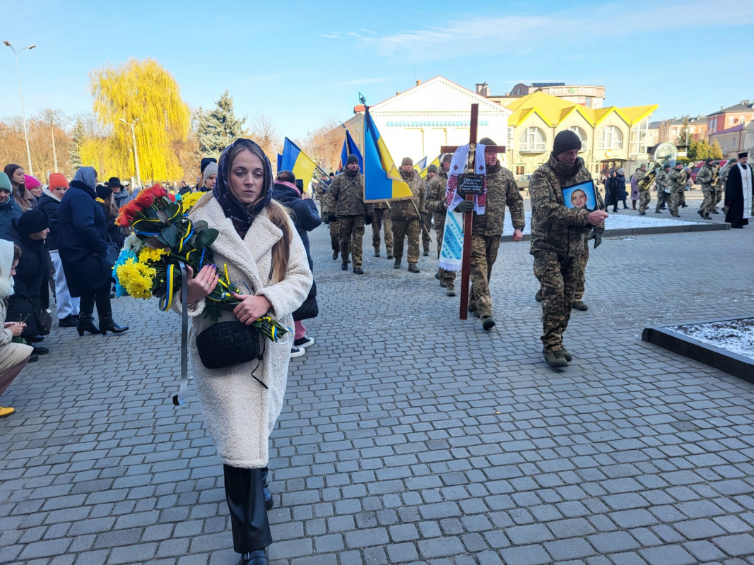 Не встиг відзначити 30-річчя: на Волині прощалися з молодим Героєм Богданом Степанюком