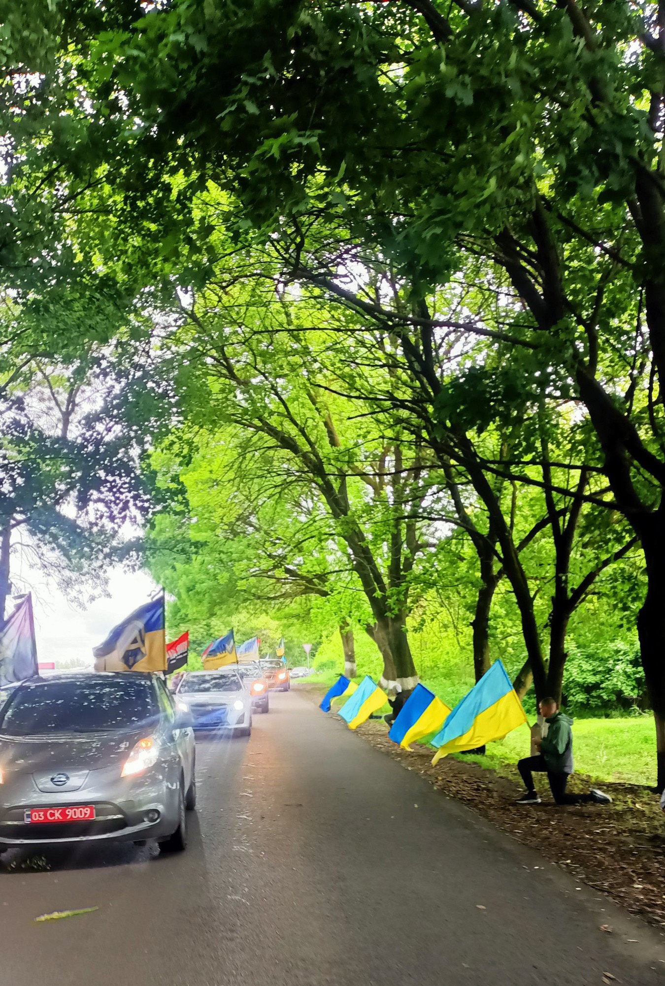 Без надійного плеча залишилися дружина, син та донька: на Волині попрощались з Героєм Павлом Плисюком