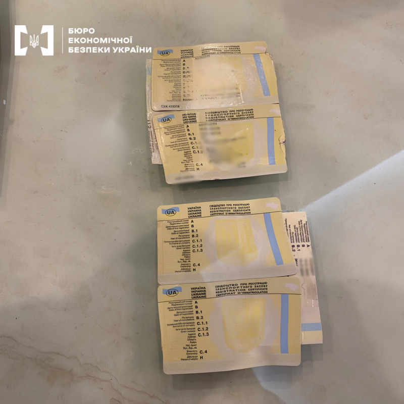 Водійське посвідчення за 400 доларів: на Волині судитимуть трьох чоловіків, які підробляли документи