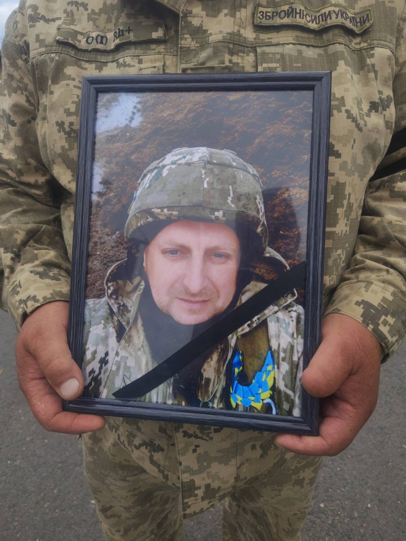 Поліг у бою на Харківщині: на Волині попрощалися з Героєм Олександром Ракоєдовим