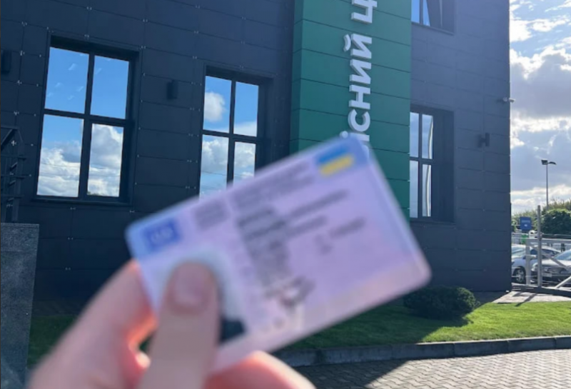 Скільки у Луцьку коштує навчитися керувати авто?