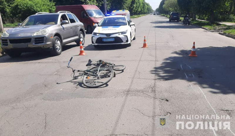 У Луцьку мотоцикліст збив велосипедиста, той у реанімації. Фото