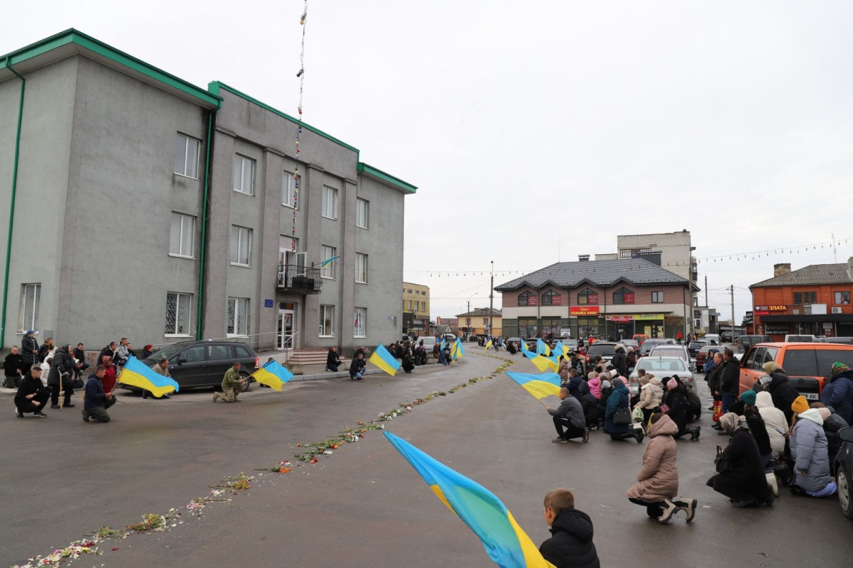 Загинув у бою на Харківщині: на Волині провели в останню дорогу Героя Сергія Лесика. Відео