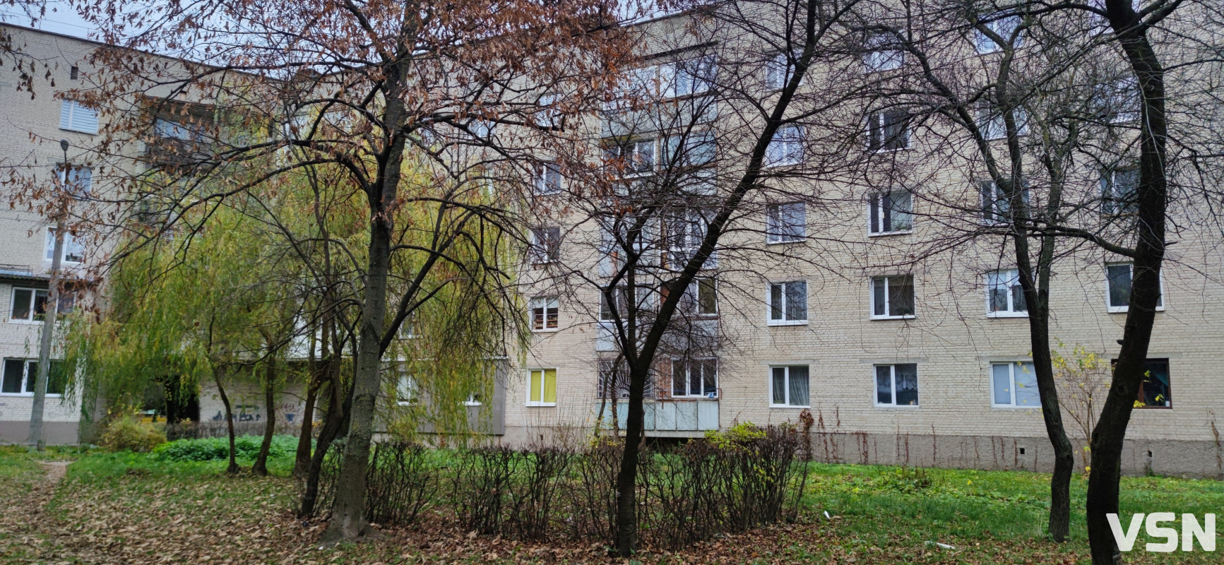 Три кілометри життя: фоторепортаж із найдовшого будинку України в Луцьку