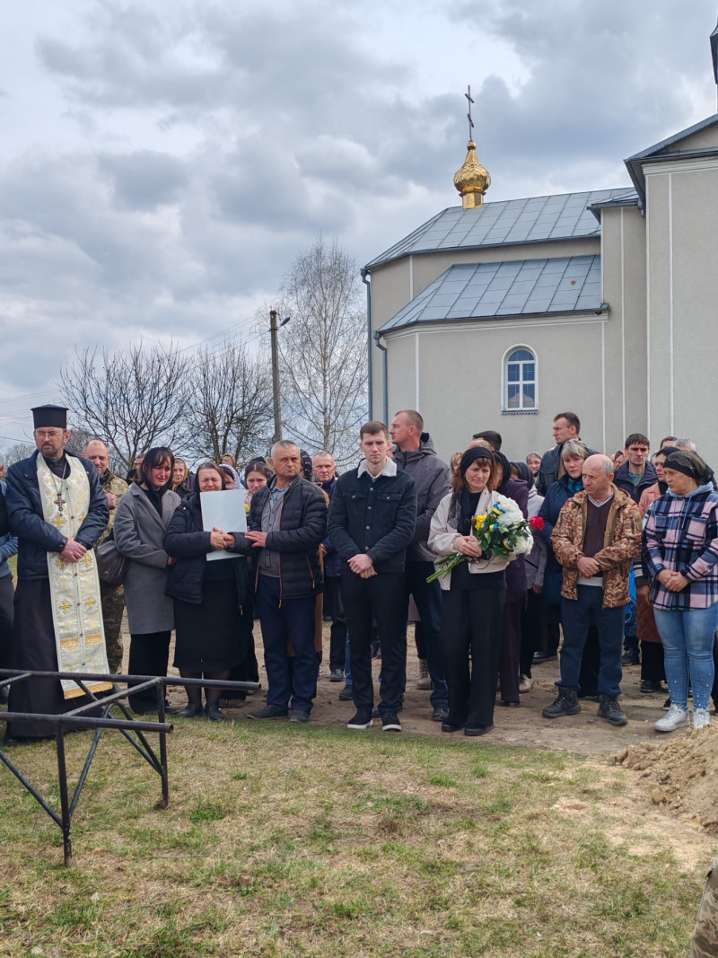 Серце зупинилося на Харківщині: волиняни попрощалися із захисником Романом Іванушком