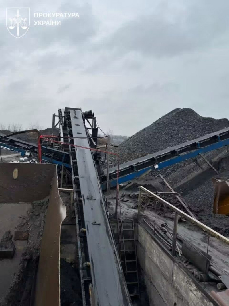 На Волині директора підприємства підозрюють у легалізації видобутих копалин на понад 30 млн грн