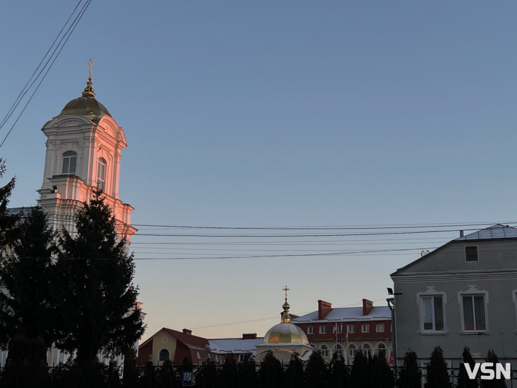 Останній день 2025 у Луцьку: місто в очікуванні Нового року. Фоторепортаж