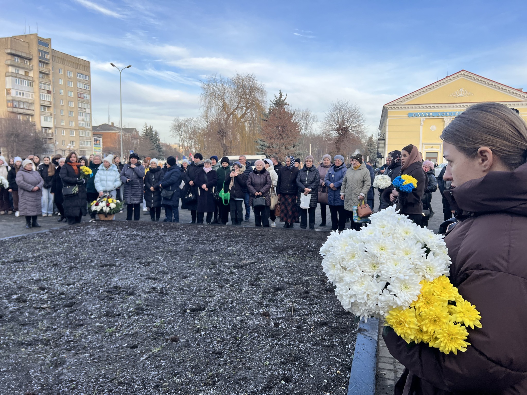 ДНК-експертиза обірвала надії: на Волині попрощалися з Героєм Юрієм Данилюком