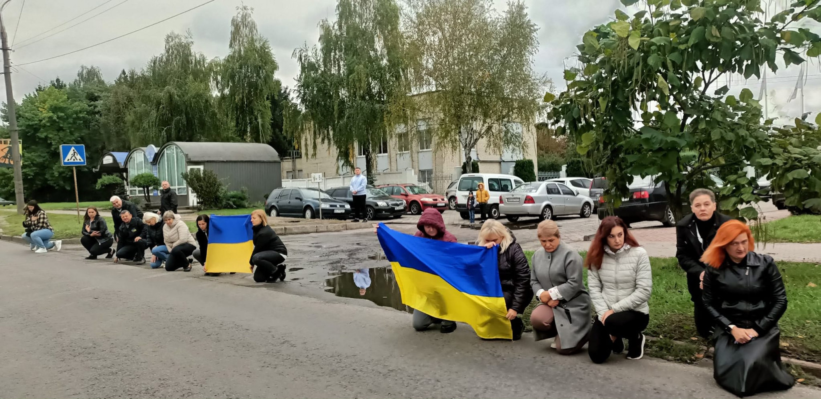 Лишилися дружина, три дочки та два сини: на Волині попрощались із Героєм Сергієм Климчуком