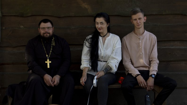30 авто, дрони та генератори: як у Жидичинському монастирі на Волині збирають допомогу для ЗСУ