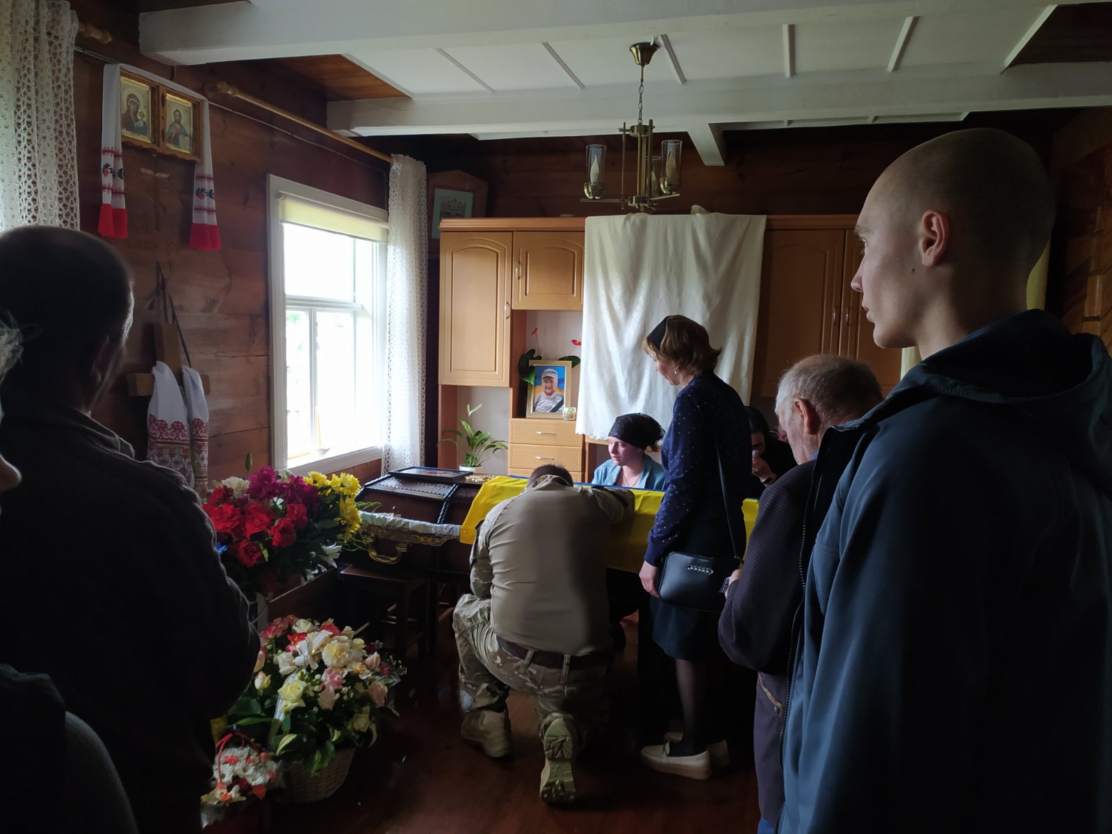 Двоє доньок втратили батька: на Волині попрощалися з полеглим Героєм Сергієм Сливкою