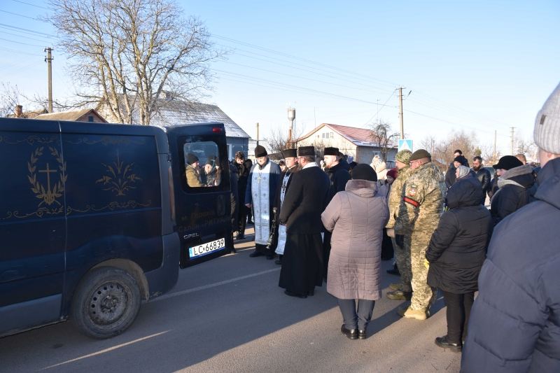 Навіки 31: на Волині попрощались з Героєм Павлом Акентьєвим