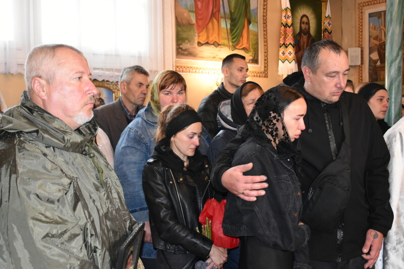 Навіки 29: у Луцькій громаді попрощалися з Героєм Назарієм Корольчуком