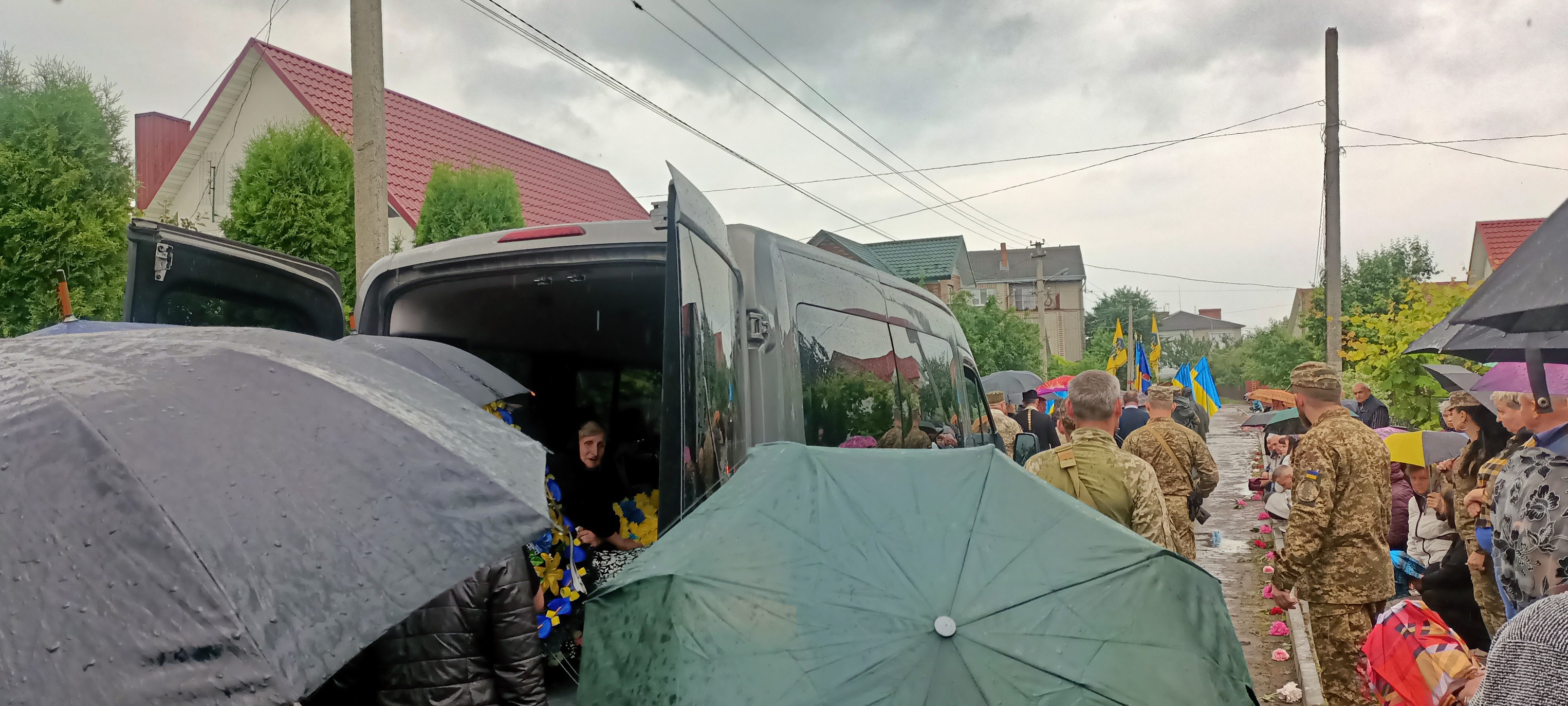 Навіки 35: на Волині попрощалися з Героєм Романом Никончуком
