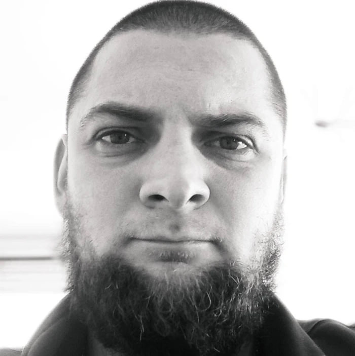 «Паш, ми тебе чекаємо»: волинянка майже рік шукає сина, який зник у Румунії