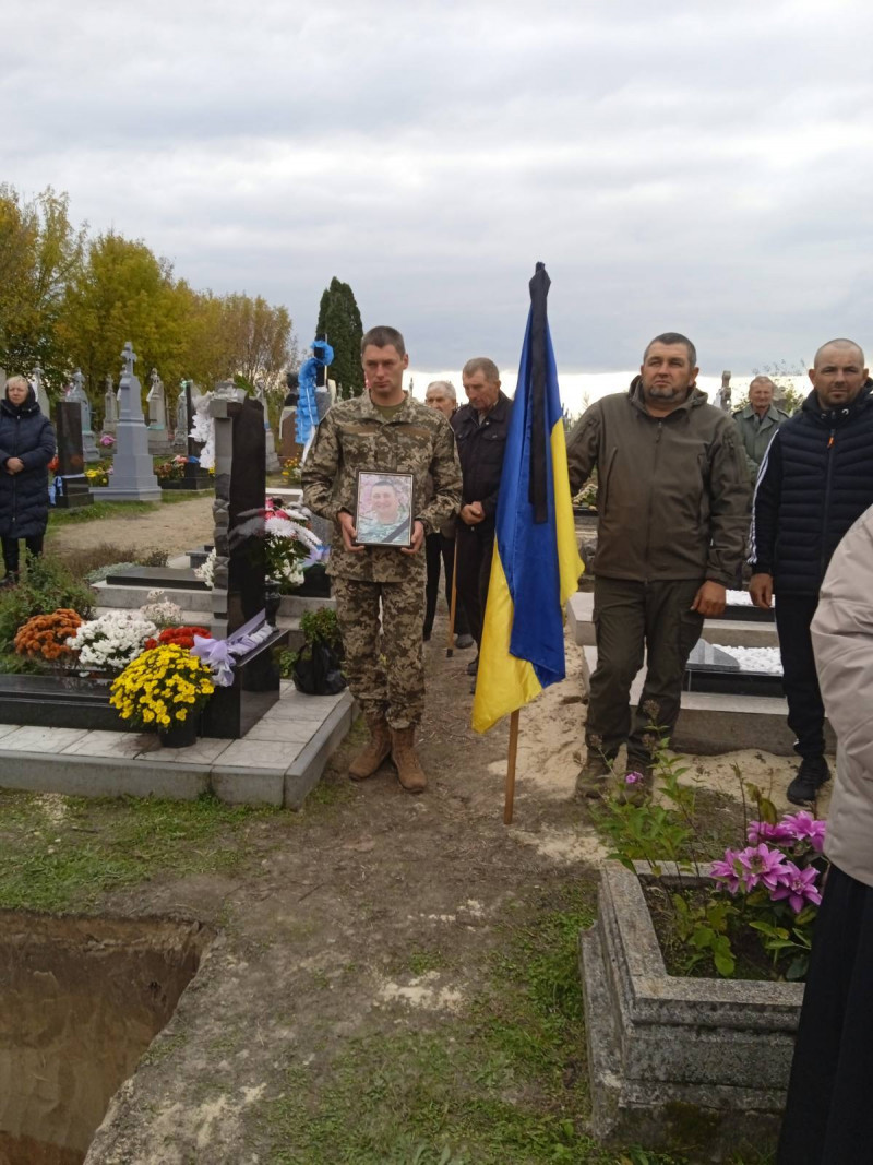 Так і не дочекався народження дитини: на Волині провели в останню путь Василя Шафранюка