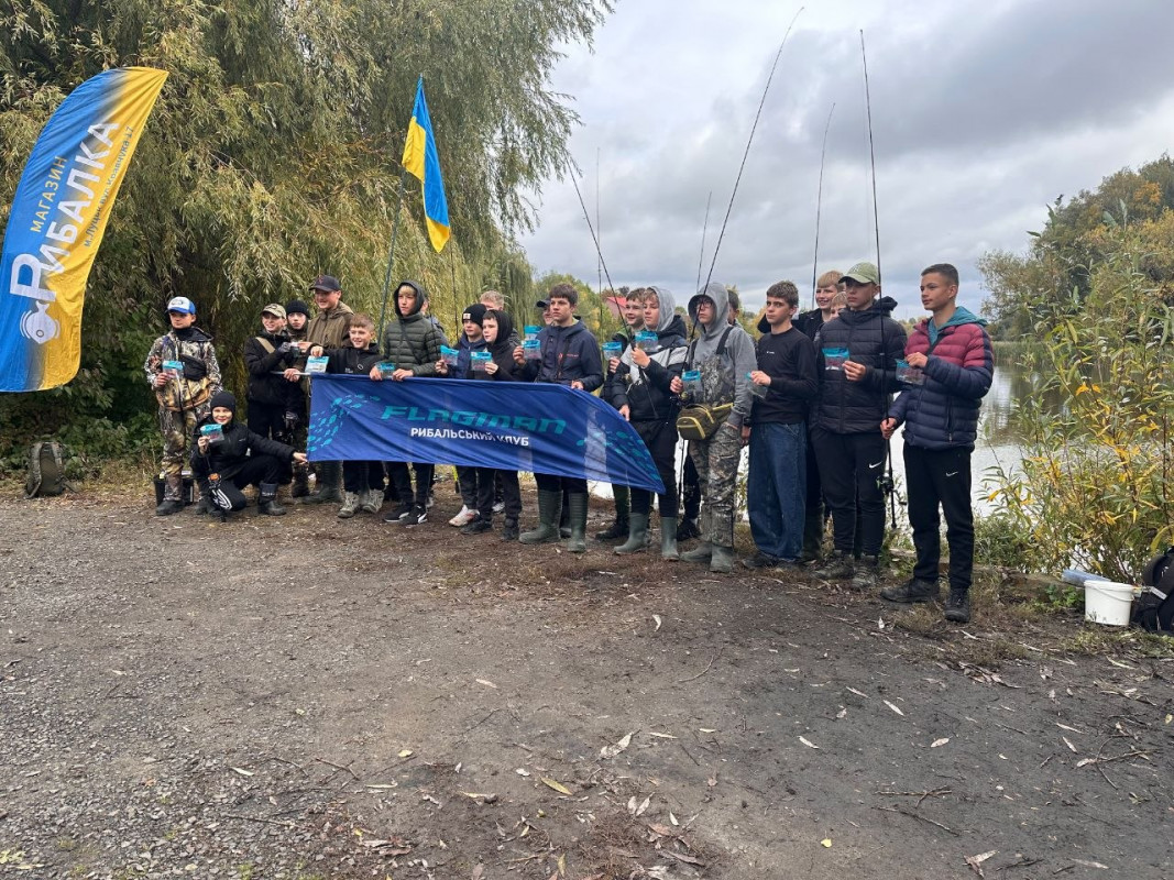 Почав ловити рибу у 5 років, а тепер виборює медалі для України: історія волинянина Павла Хваса