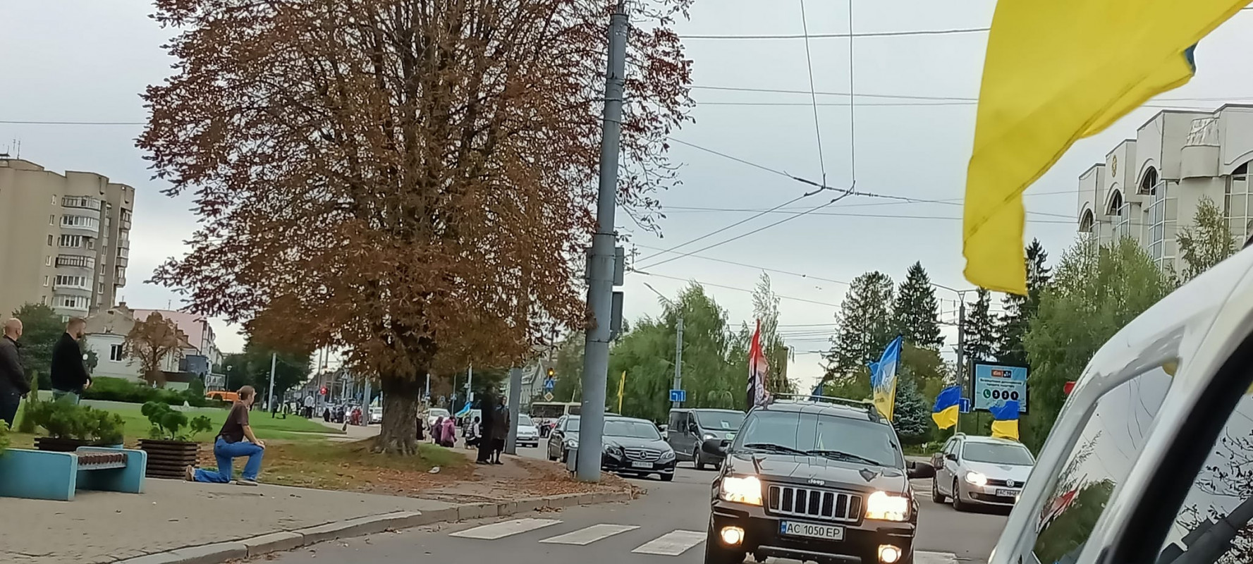 Майже тиждень у родини жевріла надія, та не судилося: на Волині останню земну шану віддали 30-річному Герою Леоніду Щебету