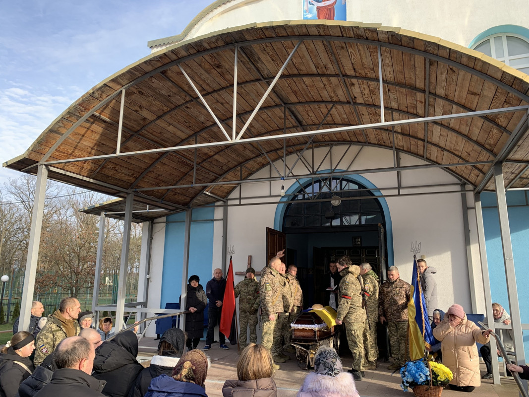 Майже через 7 місяців повернувся додому: на Волині попрощалися з 33-річним Героєм Дмитром Трофімюком