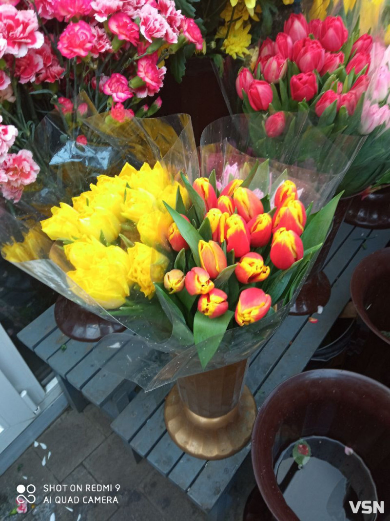 Скільки коштують квіти у Луцьку 8 березня
