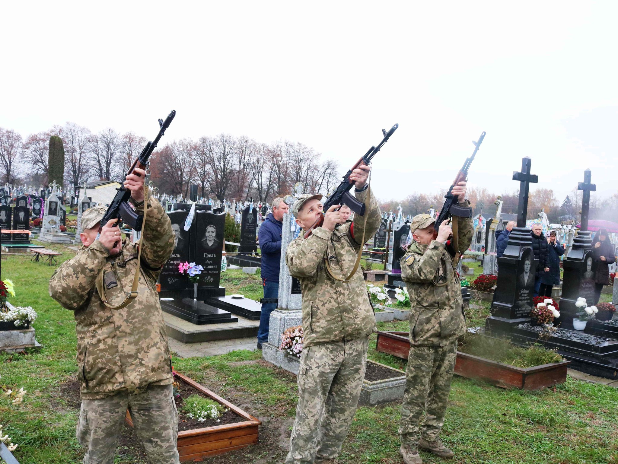 Довгий час вважався зниклим безвісти: на Волині попрощалися з Героєм Валентином Боском