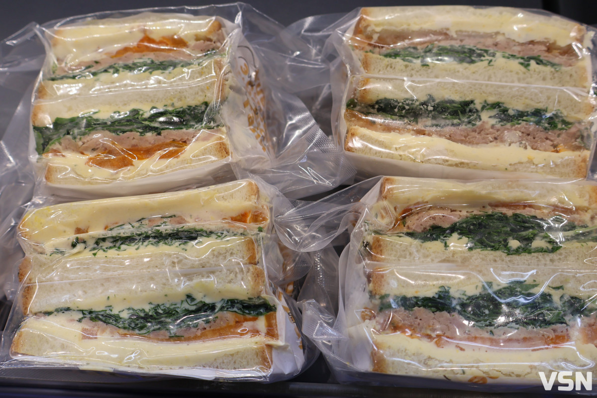 Великдень без клопотів: у «Галі Балуваній» пропонують готове святкове меню